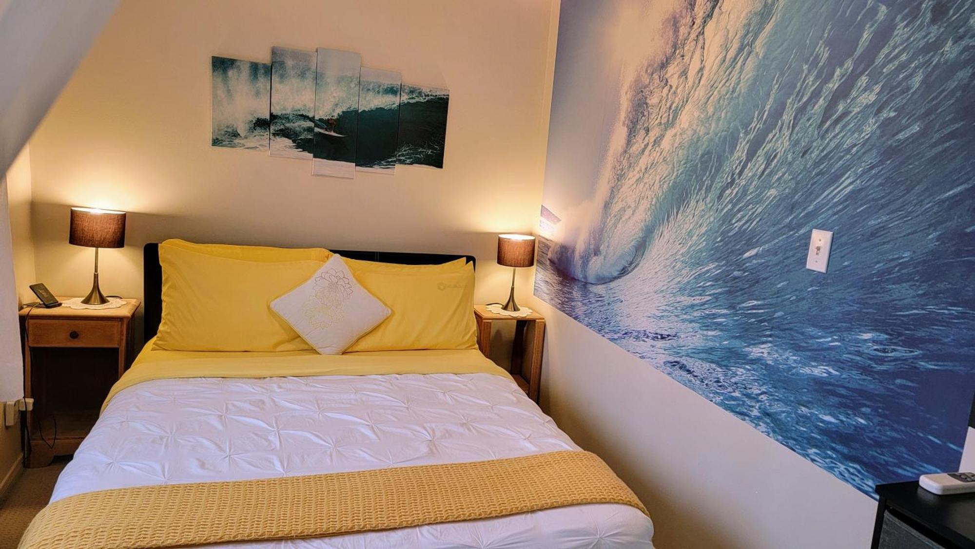 Kokomo Inn Bed And Breakfast Ottawa-Gatineau'S Only Tropical Riverfront B&B On The National Capital Cycling Pathway Route Verte #1 - For Adults Only - Chambre D'Hotes Tropical Aux Berges Des Outaouais Bnb #17542O Zimmer foto